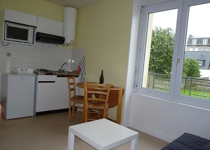 Honore De Balzac 브레스트