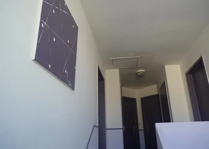 Honore De Balzac 브레스트