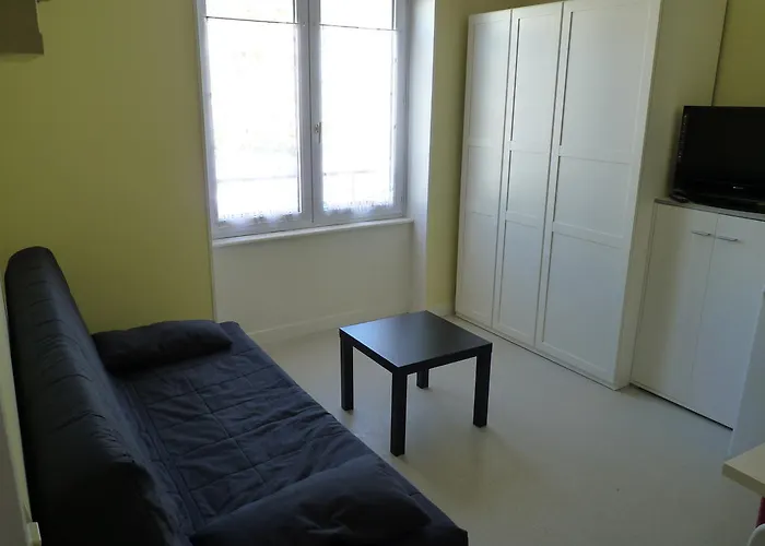 Honore De Balzac Брест